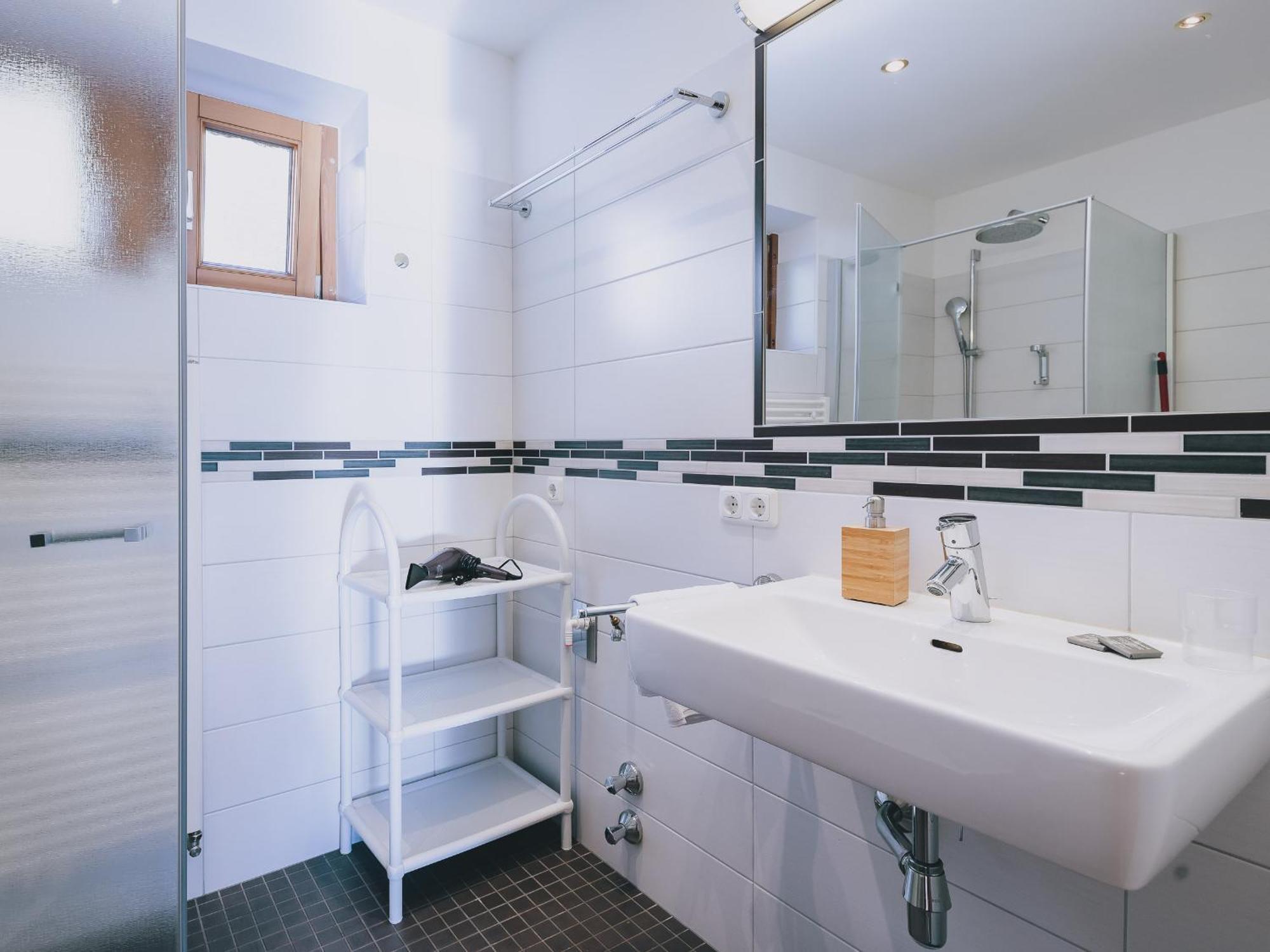 Haus Altenberger By We Rent, Summercard Included Zell am See Szoba fotó